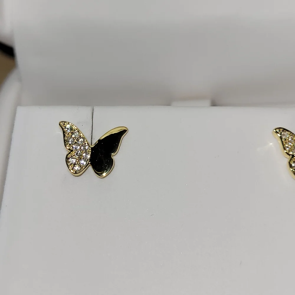 LA Rocks fine silver plated butterfly post earrings NWOT - Picture 1 of 4